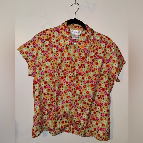 Silk Club - Picture 1 of 4